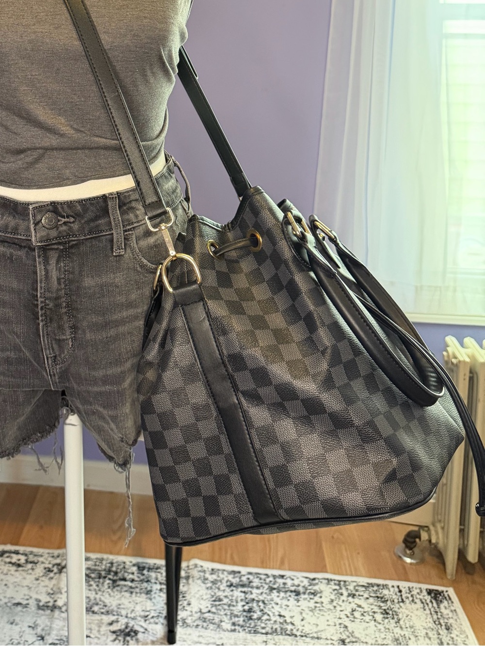 Black Check Drawstring Tote Handbag - Picture 4 of 4